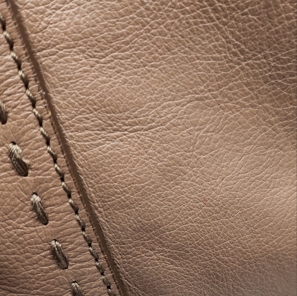 Yves Saint Laurent Beige Leather Medium Muse Satchel - Picture 13 of 17